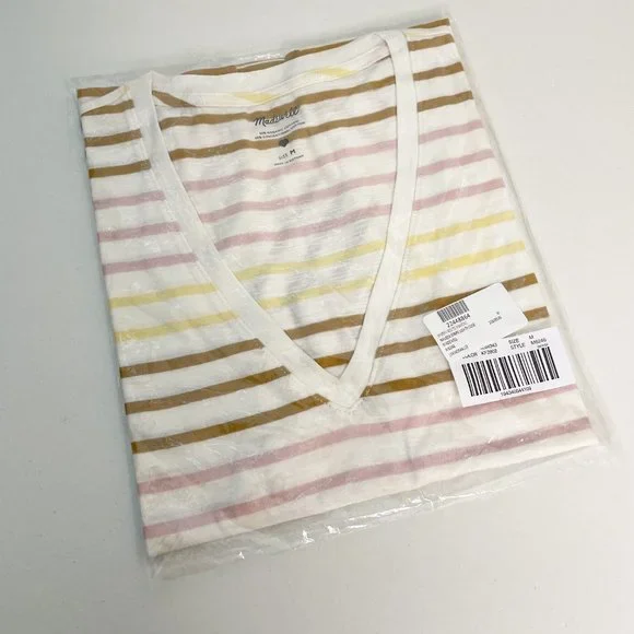 Madewell Whisper Stripe V-neck Tee - Picture 2 of 13